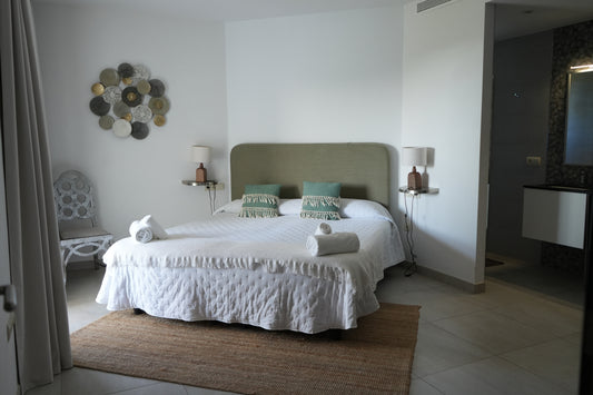 SUITE 4 LUNA