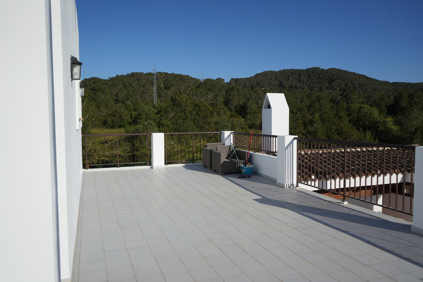 LUXURIOUS SUITE 5 ROSELLA