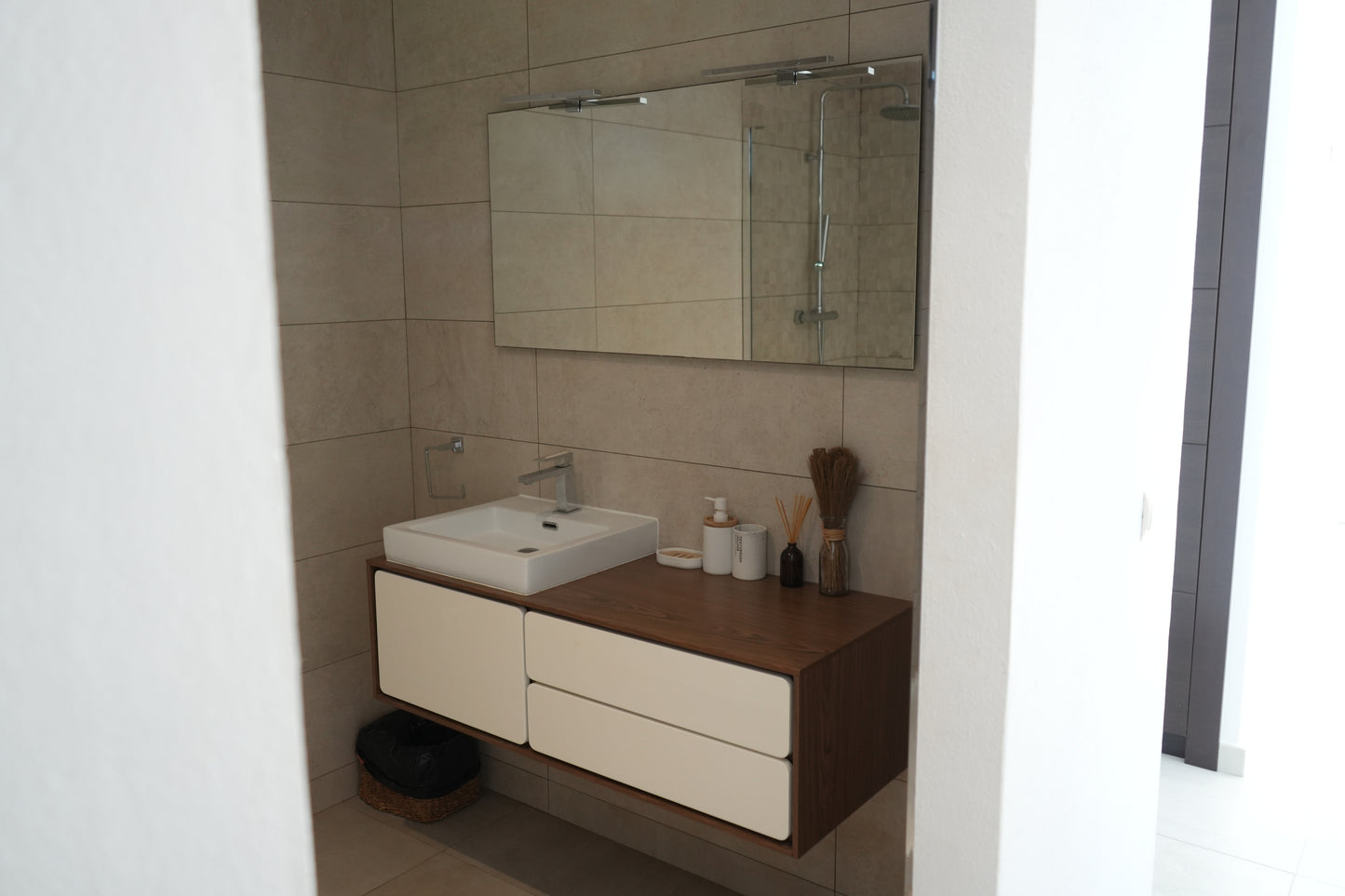 SUITE 3 AZURA